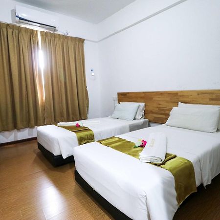 Am Transit Inn, กัวลาตรังกานู ภายนอก รูปภาพ