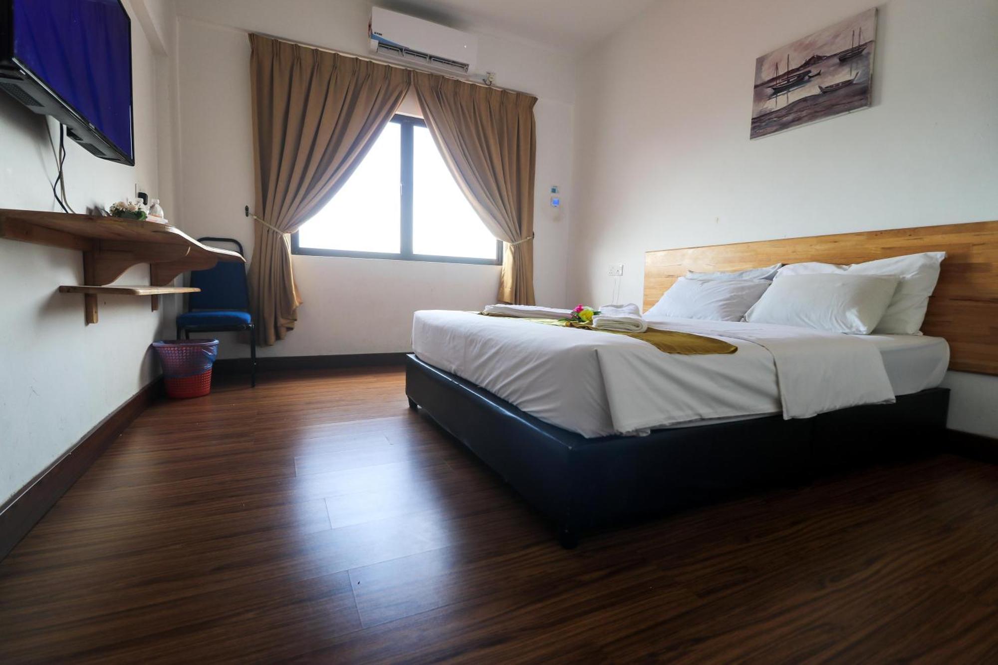 Am Transit Inn, กัวลาตรังกานู ภายนอก รูปภาพ